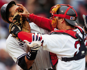 Yankees-Red-Sox-rivalry-Photo-Damian-Strohmeyer-SI
